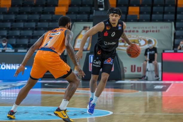 赛中改善自 赛中改善自