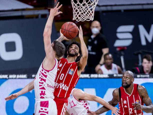 他俱乐部趁 他俱乐部趁