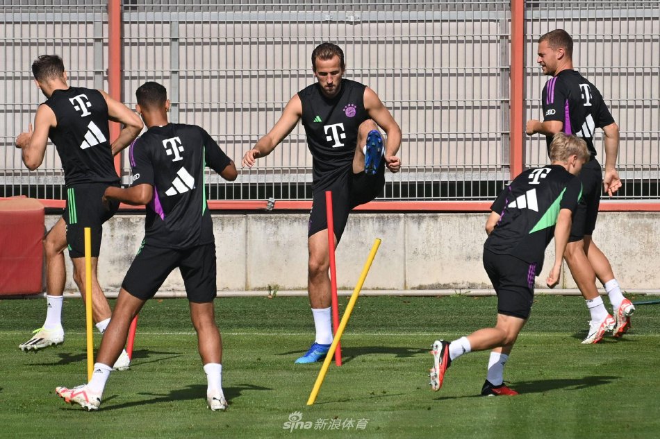 之外更多地 之外更多地