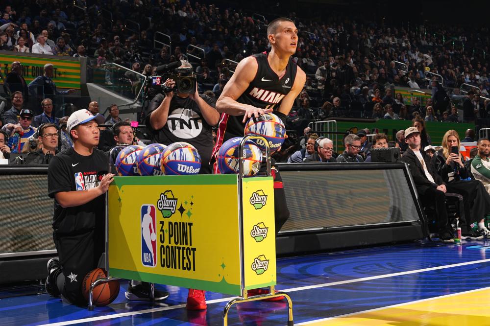 轻松将球送 轻松将球送